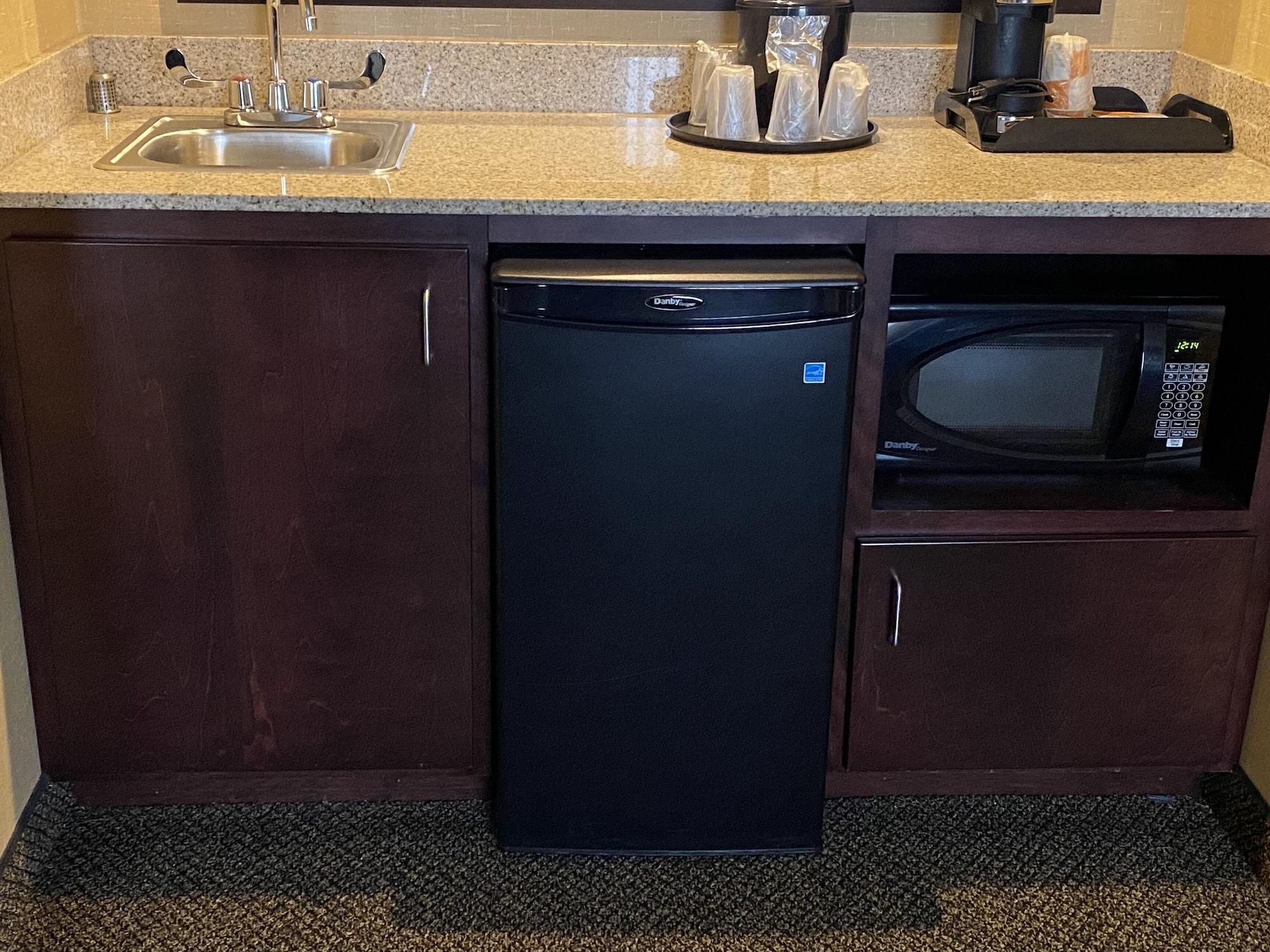 Wadsworth Comfort Inn & Suites מראה חיצוני תמונה