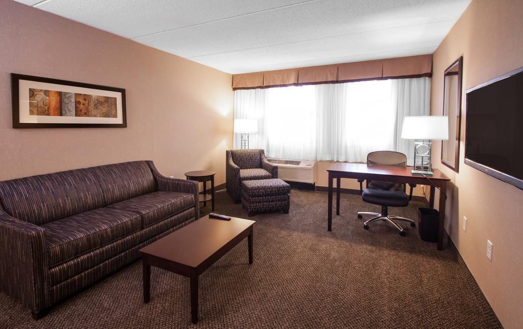 Wadsworth Comfort Inn & Suites מראה חיצוני תמונה