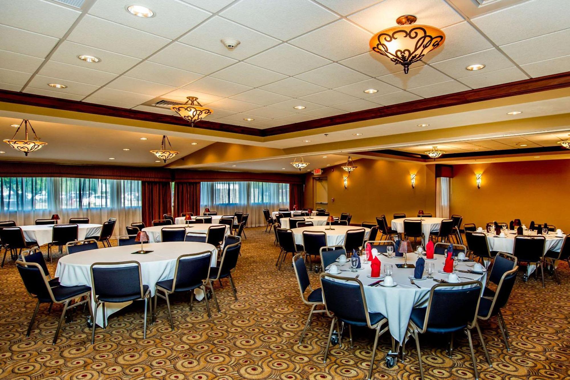 Wadsworth Comfort Inn & Suites מראה חיצוני תמונה