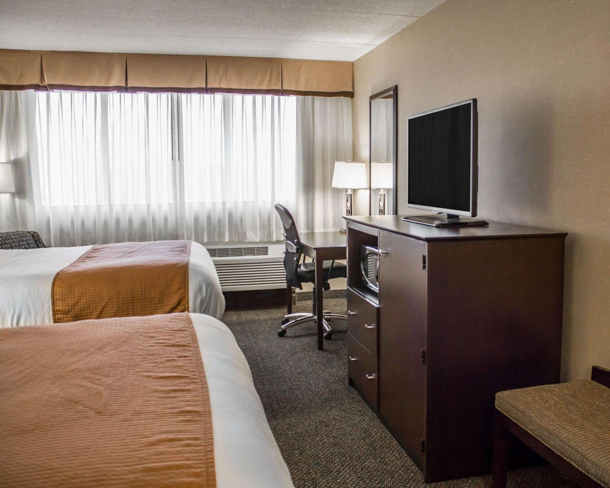 Wadsworth Comfort Inn & Suites מראה חיצוני תמונה