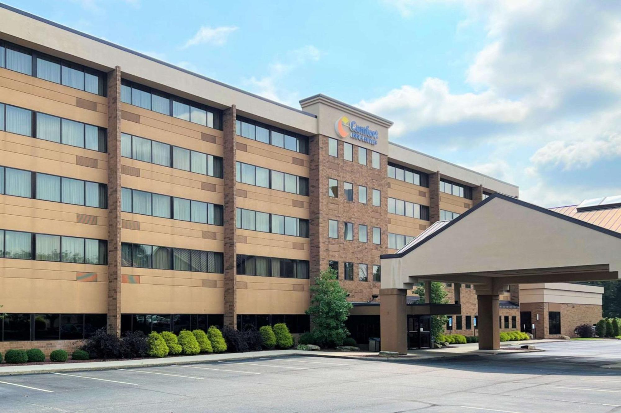 Wadsworth Comfort Inn & Suites מראה חיצוני תמונה